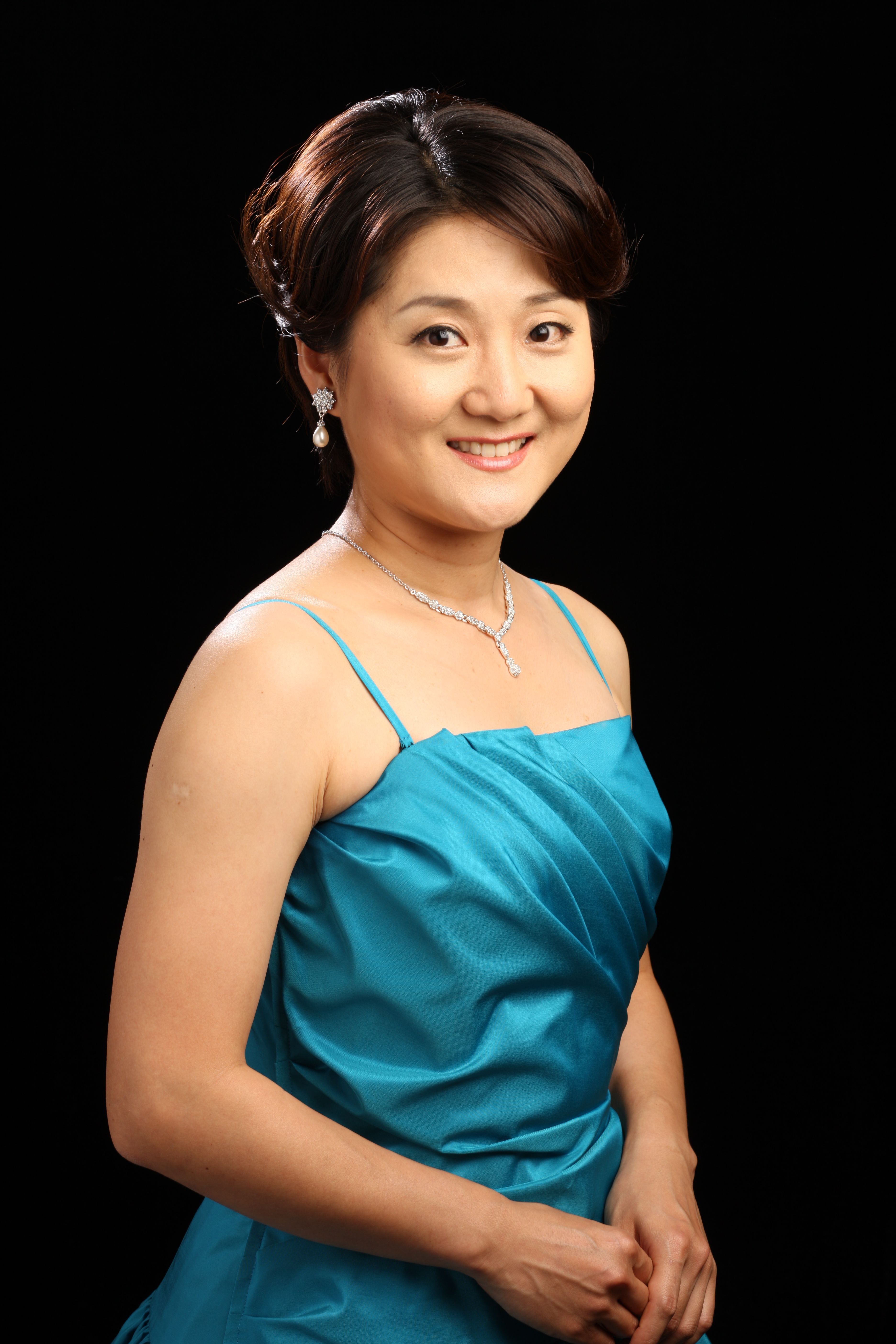 安井陽子アーティスト写真
