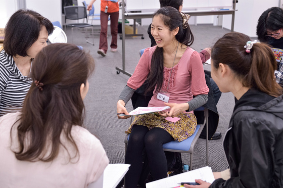 〔写真〕明日の実践に向け受講生たちも学びを深めています