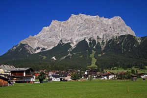 640px-Zugspitze_2