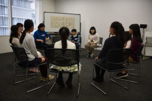 【写真】きく耳づくりに集まった子どもたち。小学生チームと中高生チームに分かれて実施しました。